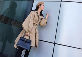 風衣買大點還是小點？風衣買大了怎么辦？