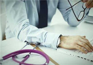 前列腺囊腫會(huì)尿血嗎？前列腺囊腫能根治嗎？