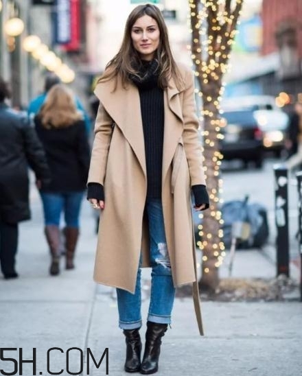 高領(lǐng)毛衣搭配什么外套？高領(lǐng)毛衣怎么搭配外套？