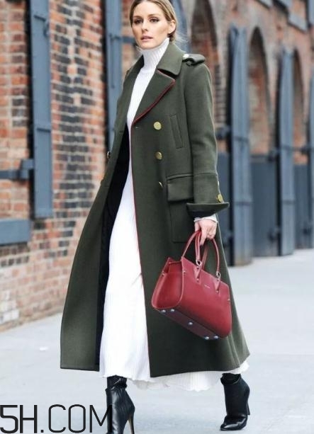 高領(lǐng)毛衣搭配什么外套？高領(lǐng)毛衣怎么搭配外套？