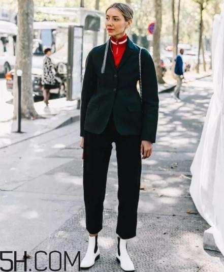 高領(lǐng)毛衣搭配什么外套？高領(lǐng)毛衣怎么搭配外套？