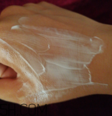 小蜜蜂潤(rùn)膚露多少錢(qián)？小蜜蜂潤(rùn)膚露貴不貴？