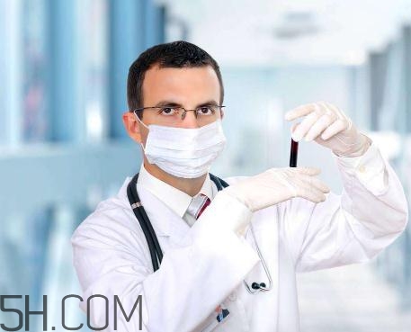 精索靜脈曲張可以穿牛仔褲嗎？精索靜脈曲張可以泡腳嗎？