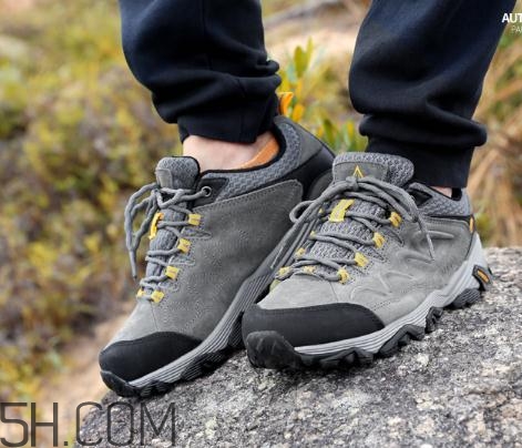 登山鞋買高幫還是低幫？登山鞋買小了怎么辦？