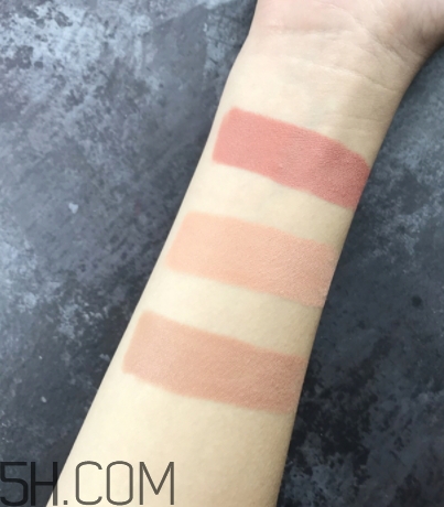 focallure菲鹿兒口紅好用嗎？菲鹿兒口紅色號(hào)試色