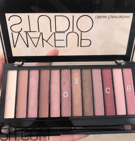 sivanna思薇娜眼影怎么畫(huà)？sivanna思薇娜眼影教程