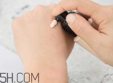 sivanna思薇娜水粉霜怎么用？