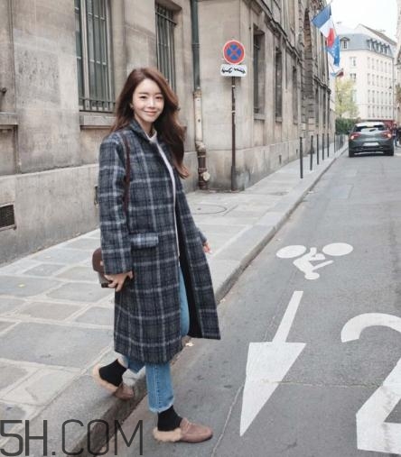 韓版格子大衣怎么搭配？韓版格子大衣搭配圖片