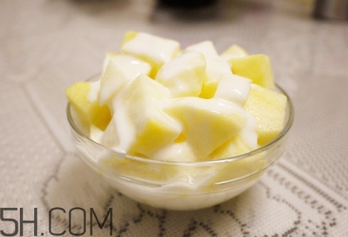 蘋果泥可以祛斑嗎？蘋果泥幾個(gè)月寶寶可以吃