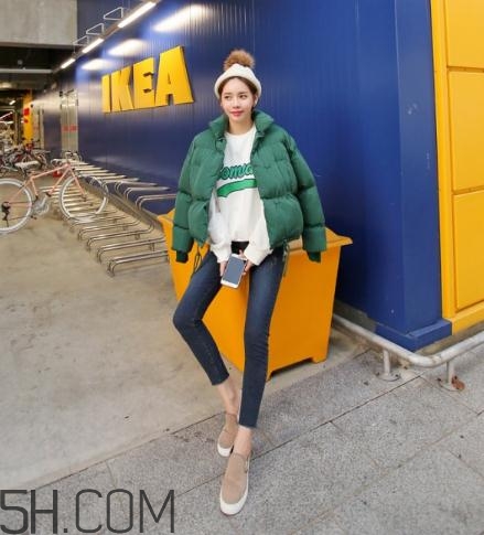 綠色羽絨服怎么搭配？綠色羽絨服搭配圖片