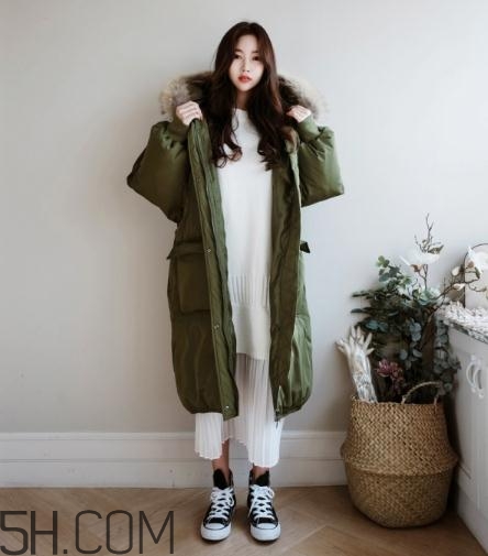 綠色羽絨服怎么搭配？綠色羽絨服搭配圖片