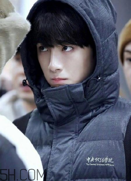 中戲羽絨服多少錢？中戲羽絨服怎么買？