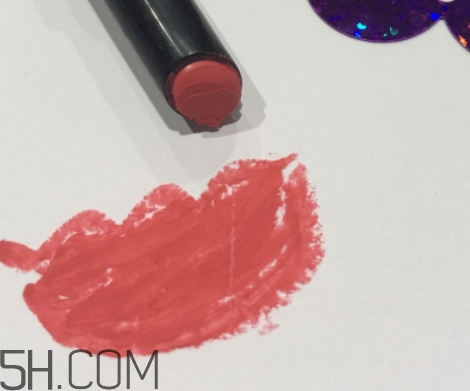 稚優(yōu)泉和得鮮哪個(gè)好？稚優(yōu)泉和得鮮口紅對(duì)比