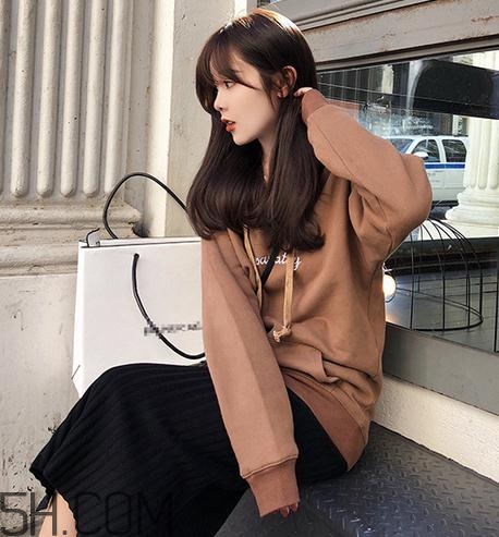 加絨衛(wèi)衣適合什么溫度？加絨衛(wèi)衣和毛衣哪個暖和？