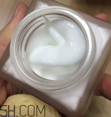 御泥坊礦物養(yǎng)膚霜怎么樣？御泥坊礦物養(yǎng)膚霜好用嗎？