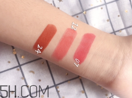 稚優(yōu)泉粉紅之戀口紅好用嗎？稚優(yōu)泉粉紅之戀口紅多少錢