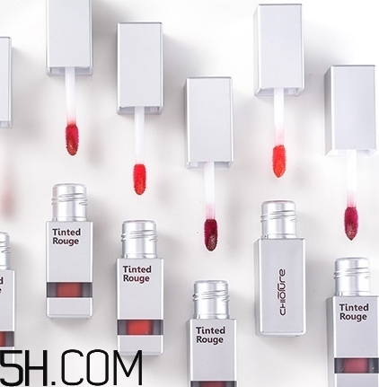 稚優(yōu)泉天空之境水光唇釉好用嗎_多少錢？