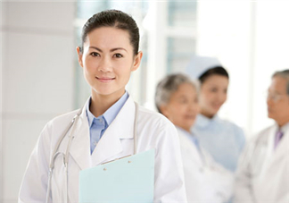 沙眼可以割雙眼皮嗎？沙眼可以做美瞳線嗎？