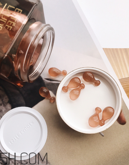 雅詩(shī)蘭黛安瓶膠囊好用嗎？雅詩(shī)蘭黛安瓶膠囊使用方法