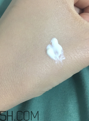 薇諾娜防曬霜需要卸妝嗎？薇諾娜防曬霜使用方法