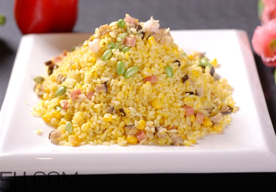 蛋炒飯什么時(shí)候放蛋？蛋炒飯什么時(shí)候放鹽