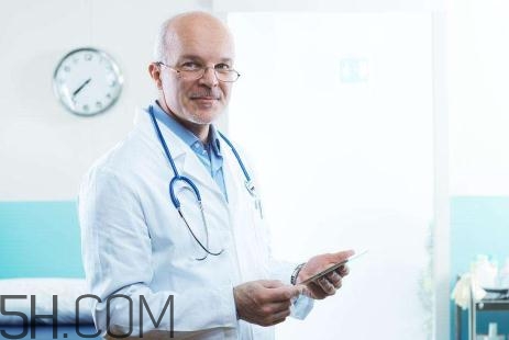 前列腺癌會(huì)發(fā)燒嗎？前列腺癌會(huì)尿血嗎？