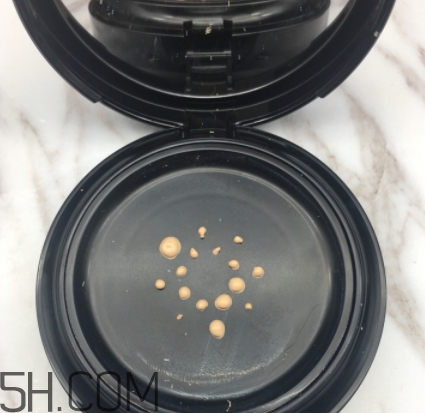 嬌蘭氣墊和阿瑪尼氣墊哪個好？