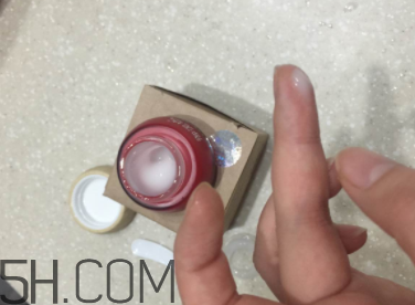 御泥坊紅石榴眼霜怎么樣？御泥坊紅石榴眼霜好用嗎？