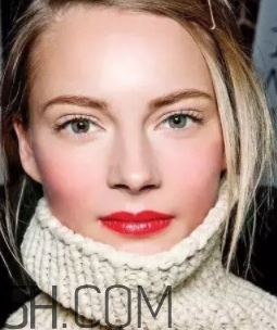 番茄色口紅是什么顏色？番茄色番茄紅口紅試色