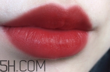 番茄色口紅是什么顏色？番茄色番茄紅口紅試色