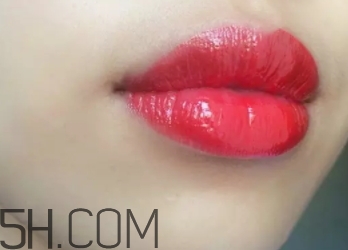 ?番茄紅口紅適合黃皮嗎？番茄紅口紅顯白嗎？
