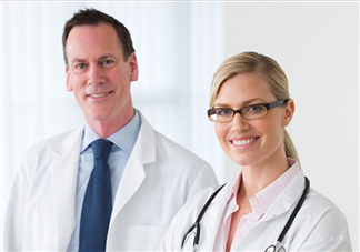 老花眼能恢復正常嗎？老花眼可以考駕照嗎？