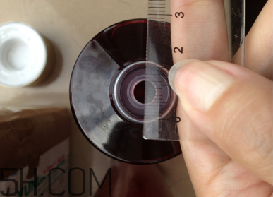 雅詩(shī)蘭黛紅石榴系列哪個(gè)好？雅詩(shī)蘭黛紅石榴水真假對(duì)比圖