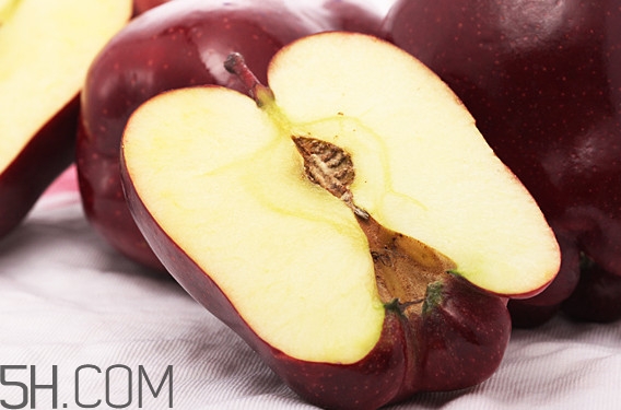 花牛蘋果有糖心能吃嗎？花牛蘋果的皮有臘可以吃嗎