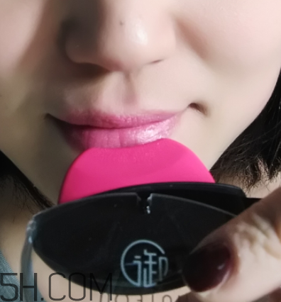 御泥坊一吻定情咬唇膏怎么樣_試色圖 御泥坊一吻定情咬唇膏怎么樣_試色圖