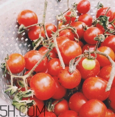 番茄色口紅顯白嗎？番茄色口紅好看嗎？