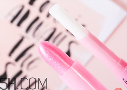 mistine草莓唇膏孕婦可以用嗎？mistine草莓唇膏保質(zhì)期一般多久？