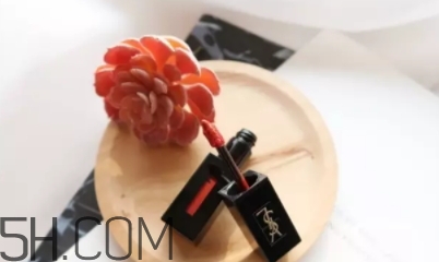 ysl黑管唇釉416適合黃皮嗎？ysl黑管鏡面唇釉416顯白嗎