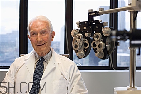 胃出血可以吃蘋果嗎？胃出血可以喝酸奶嗎？