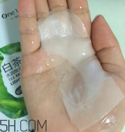 一葉子白茶眼膜怎么樣？一葉子白茶眼膜怎么用？