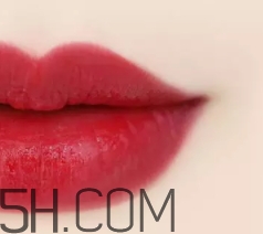 伊蒂之屋瓷光金管口紅怎么樣？愛麗小屋金管口紅好看嗎