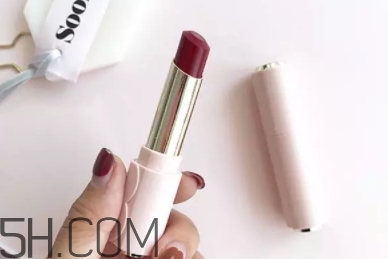 伊蒂之屋瓷光金管口紅怎么樣？愛麗小屋金管口紅好看嗎