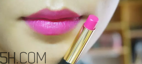 mistine羽翼口紅哪個(gè)色最火？mistine口紅在泰國(guó)賣多少錢？