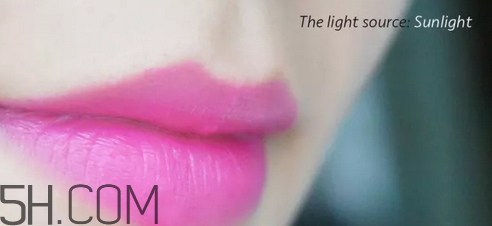 mistine羽翼口紅哪個(gè)色最火？mistine口紅在泰國(guó)賣多少錢？