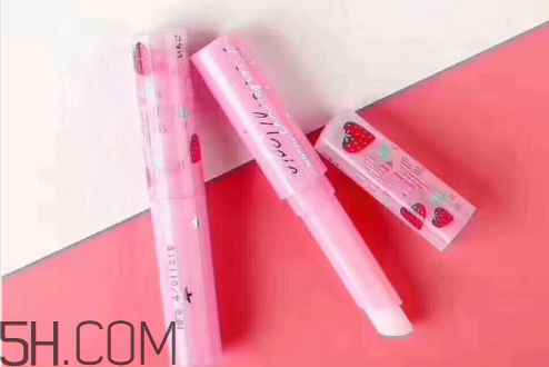 怎么區(qū)分真假mistine草莓變色唇膏？mistine草莓變色唇膏主要功效