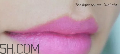 mistine羽翼口紅哪個(gè)色最火？mistine口紅在泰國(guó)賣多少錢？