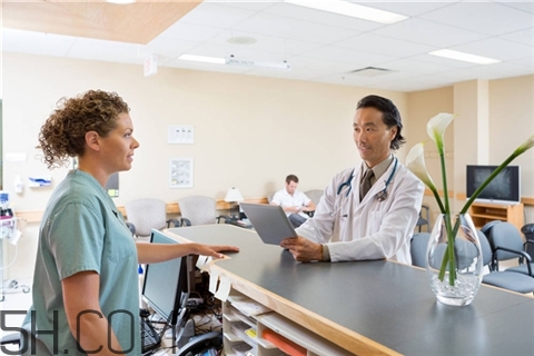 骨折會引起痛風(fēng)嗎？骨折會自己愈合嗎？