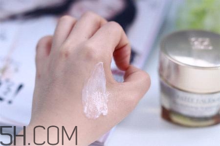 雅詩蘭黛多效智妍面霜使用評(píng)價(jià) 雅詩蘭黛多效智妍面霜使用方法和步驟 雅詩蘭黛多效智妍面霜使用評(píng)價(jià) 雅詩蘭黛多效智妍面霜使用方法和步驟