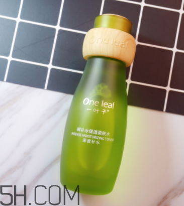 一葉子鮮補水柔膚水怎么樣？一葉子鮮補水柔膚水好用嗎？