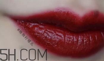 阿瑪尼紅管201多少錢？阿瑪尼紅管201停產(chǎn)了嗎？